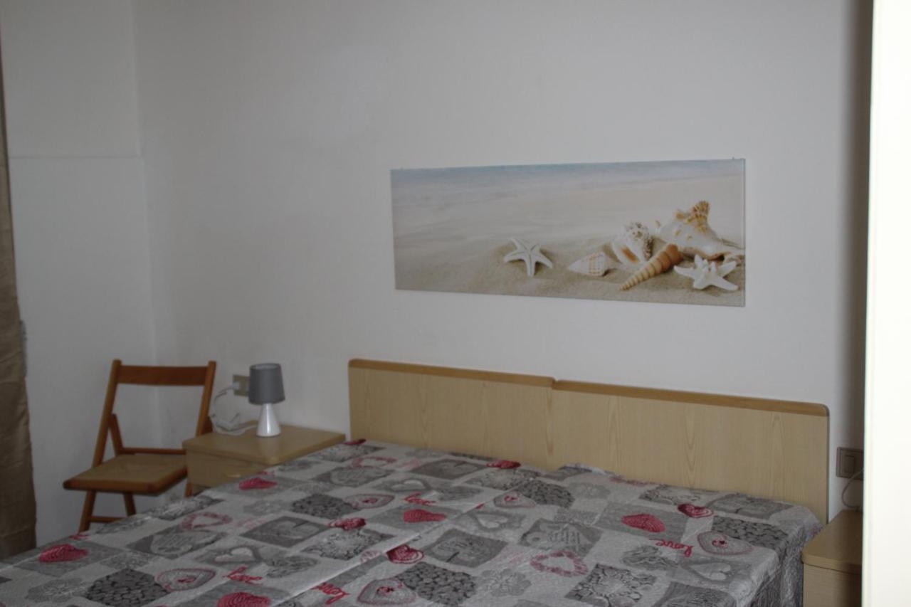 Borgo Spiaggia Vista Mare อิโซลา โรสซา ภายนอก รูปภาพ