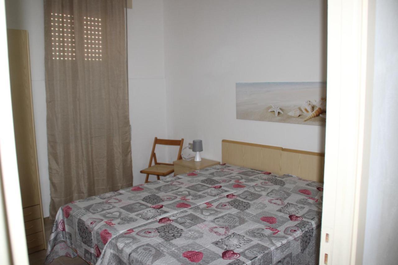 Borgo Spiaggia Vista Mare อิโซลา โรสซา ภายนอก รูปภาพ