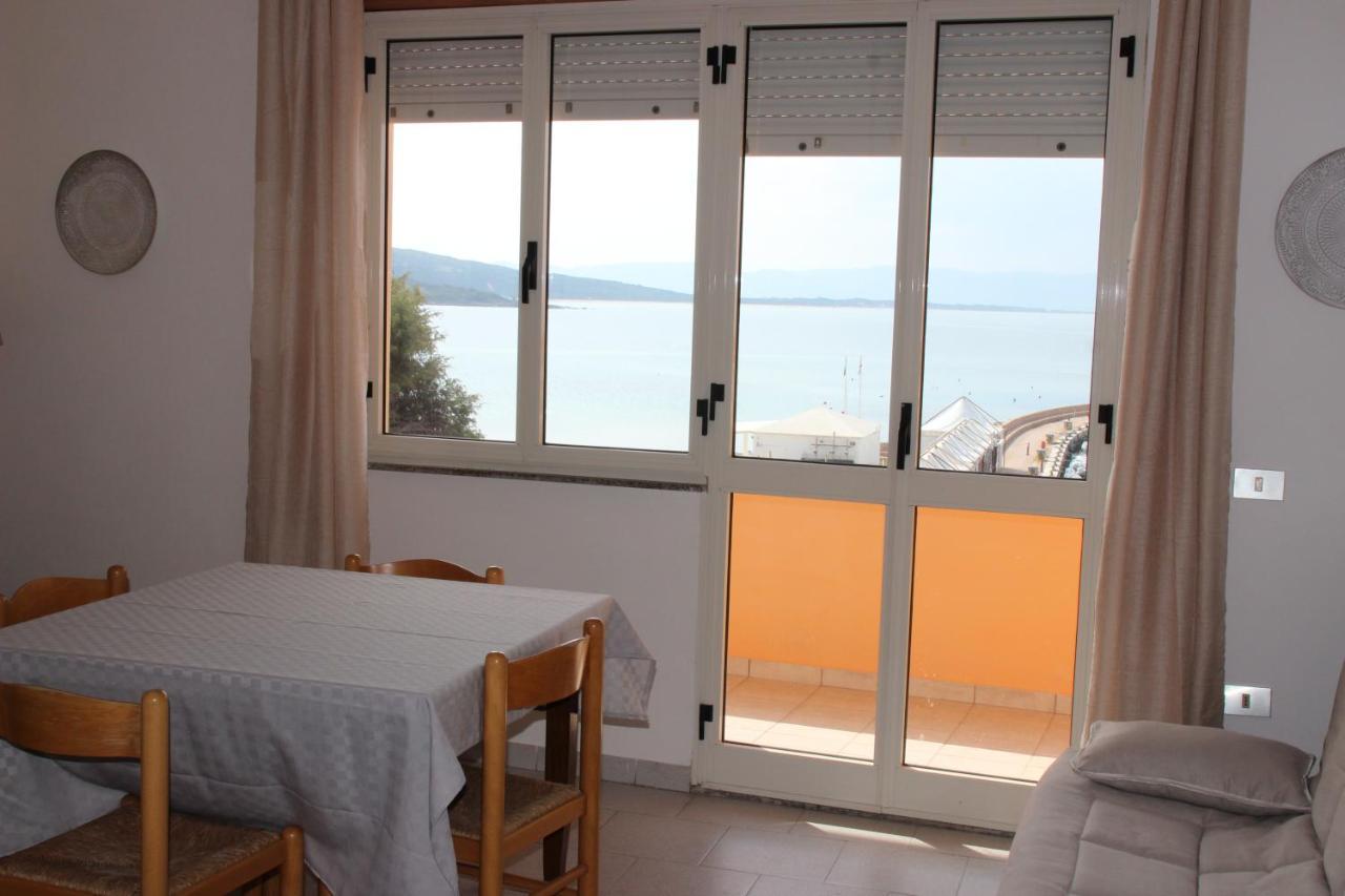 Borgo Spiaggia Vista Mare อิโซลา โรสซา ภายนอก รูปภาพ