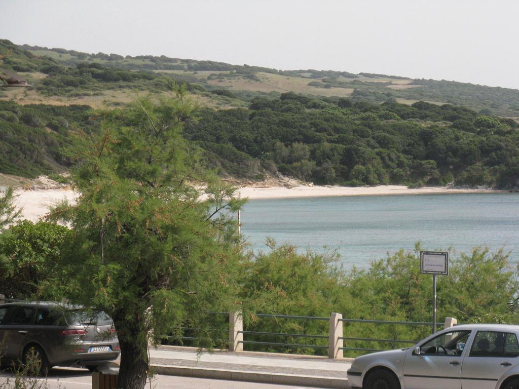 Borgo Spiaggia Vista Mare อิโซลา โรสซา ภายนอก รูปภาพ