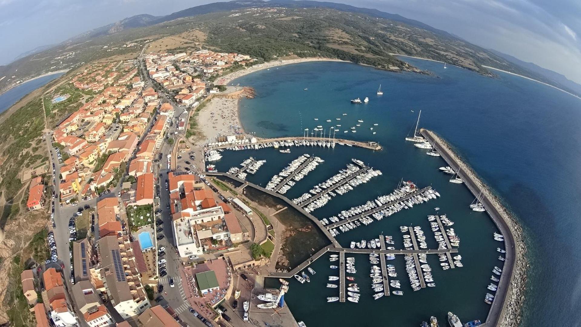Borgo Spiaggia Vista Mare อิโซลา โรสซา ภายนอก รูปภาพ