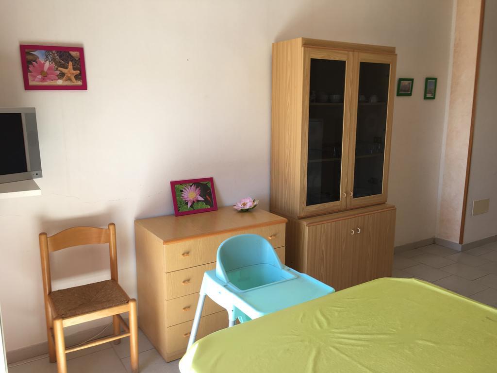 Borgo Spiaggia Vista Mare อิโซลา โรสซา ภายนอก รูปภาพ